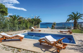5 Bedroom Cozy Home In Kastel Stafilic